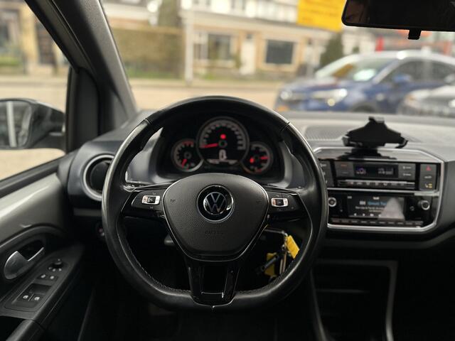 Volkswagen UP! 1.0 R-Line