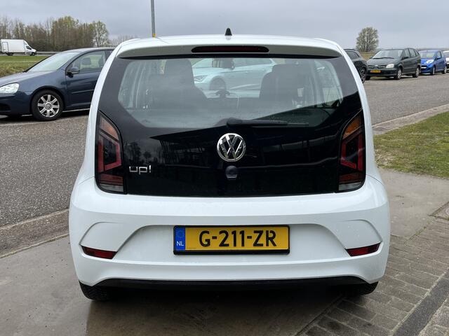 Volkswagen UP! 1.0 BMT move up! Airco / DAB / Centr. deurvergrendeling / NAP / 2e Paasdag open 09.00-17.00 uur