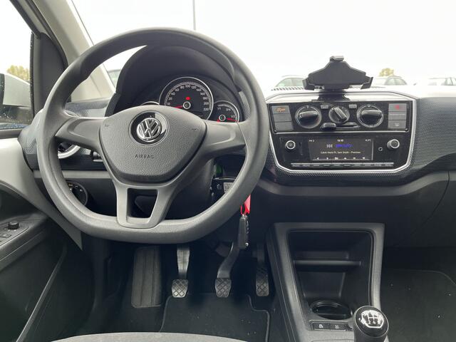 Volkswagen UP! 1.0 BMT move up! Airco / DAB / Centr. deurvergrendeling / NAP / 2e Paasdag open 09.00-17.00 uur