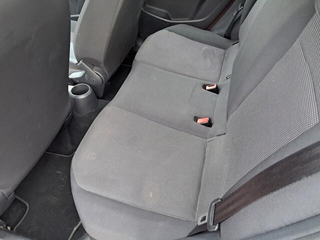 Volkswagen UP! 1.0 BMT take up! Unieke km stand 56.677 !! | Airco | Ndl auto | Unieke km stand | 5 Deurs | RIJKLAARPRIJS INCL 12 MAANDEN GARANTIE EN BEURT