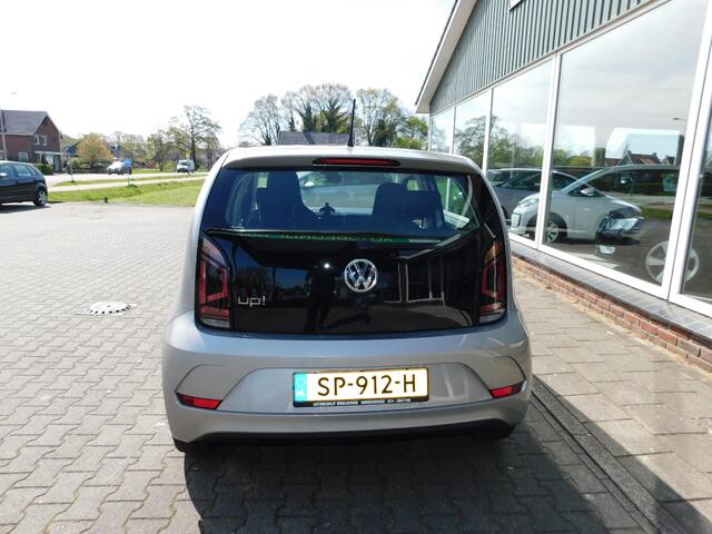 Volkswagen UP! 1.0 60PK MOVE UP!! All-in prijs!! DAB+ Bluethooth