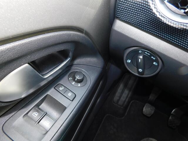 Volkswagen UP! 1.0 60PK MOVE UP!! All-in prijs!! DAB+ Bluethooth