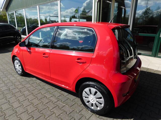 Volkswagen UP! 1.0 65PK MOVE UP! All-in Prijs! 1 jaar garantie!