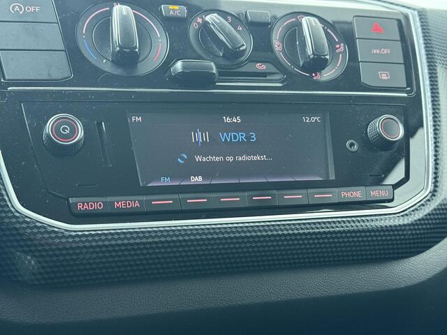 Volkswagen UP! 1.0 | 65 PK | DAB radio | Airco | Bluetooth |