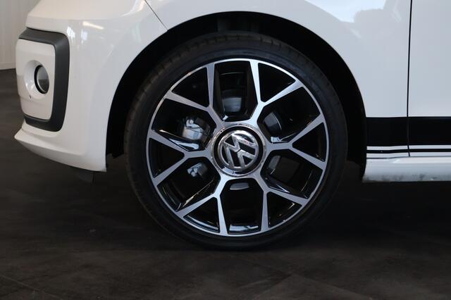 Volkswagen UP! 1.0 BMT High up! 5D | Stoelverwarming | Airco | GTI 17"