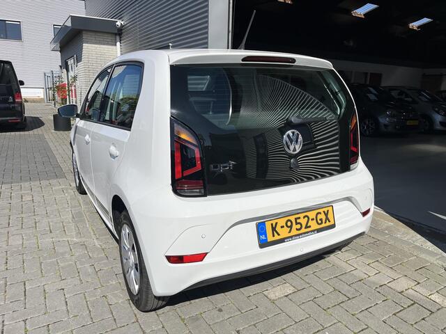 Volkswagen UP! 1.0 BMT move up!