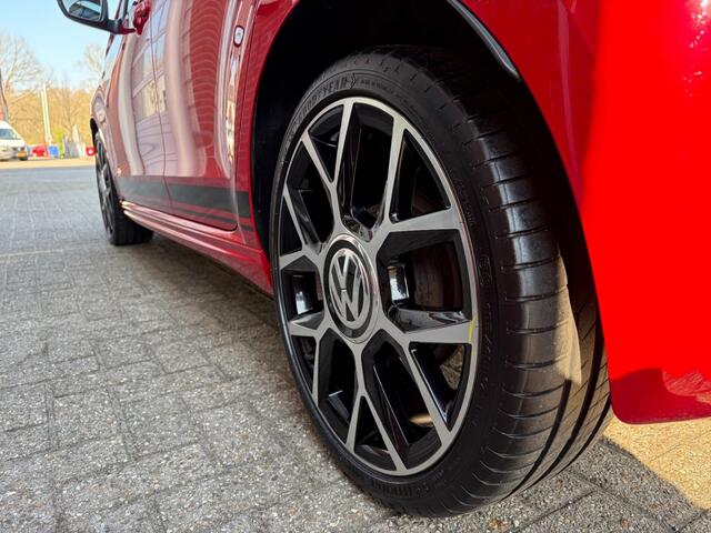 Volkswagen UP! 1.0 TSI 85kW GTi 5-drs Panoramadak