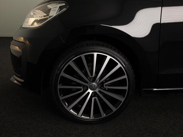 Volkswagen UP! 1.0 BMT move up! | Navigatie via app | Airco | DAB+| 17" Velgen |