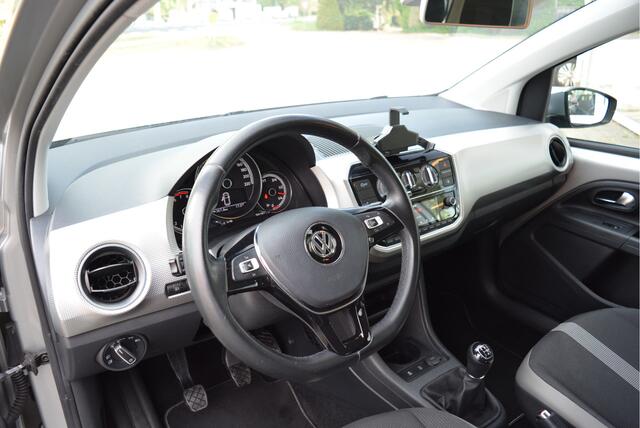 Volkswagen UP! 1.0 60PK High Up! | Cruise | PDC | MF-Stuur | Camera | Orig. NL | NAP |