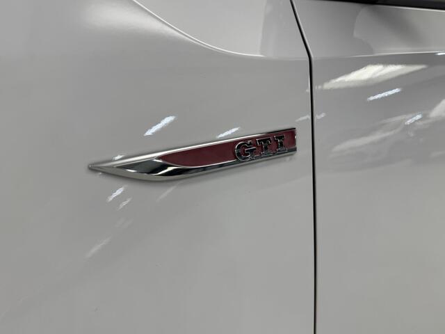 Volkswagen UP! 1.0 TSI GTI / Nederlandse Auto / Eerste Eigenaar / Volledige Onderhoudshistorie / Elektrisch Schuif/Kanteldak / Climate Control / Stoelverwarming / Cruise Control /