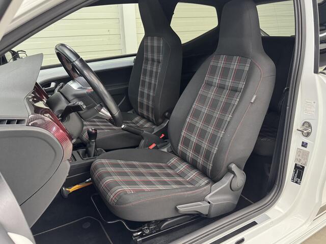 Volkswagen UP! 1.0 TSI GTI / Nederlandse Auto / Eerste Eigenaar / Volledige Onderhoudshistorie / Elektrisch Schuif/Kanteldak / Climate Control / Stoelverwarming / Cruise Control /