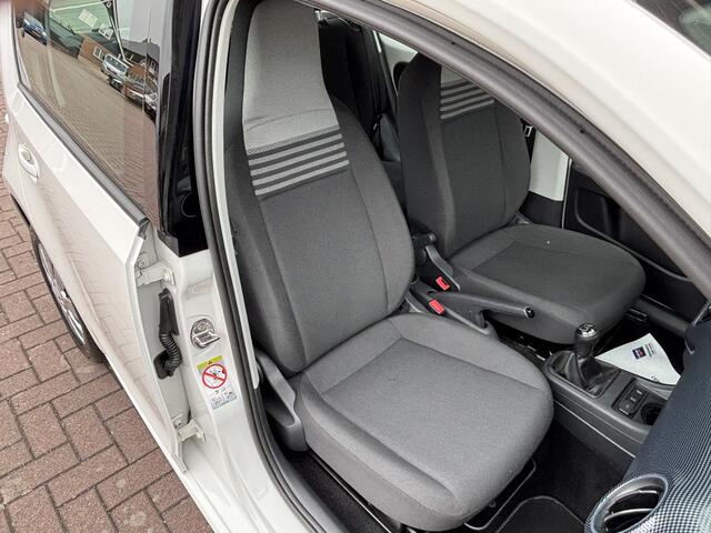 Volkswagen UP! 1.0 BMT move up!
