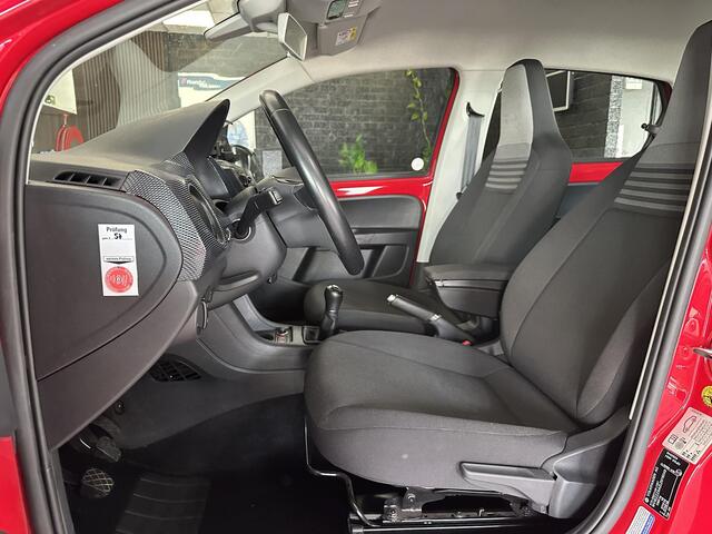 Volkswagen UP! 1.0 EcoFuel move up! | Stoelverwarming | Cruise Control | Parkeersensor Achter | Hill Hold Functie |