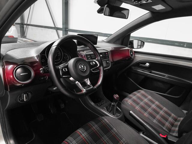 Volkswagen UP! 1.0 TSI GTI | 140pk | Fox Dual Pipe | Panoramadak | 17" |