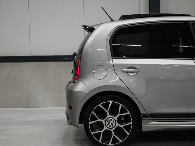 Volkswagen UP! 1.0 TSI GTI | 140pk | Fox Dual Pipe | Panoramadak | 17" |