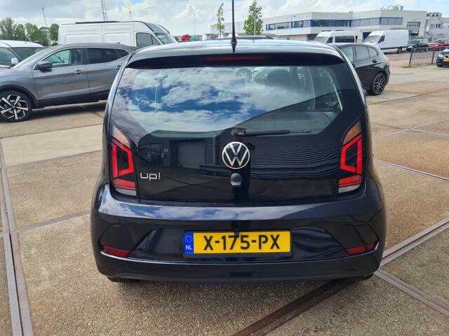 Volkswagen UP! 1.0 Camera, Android