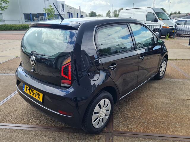Volkswagen UP! 1.0 Camera, Android