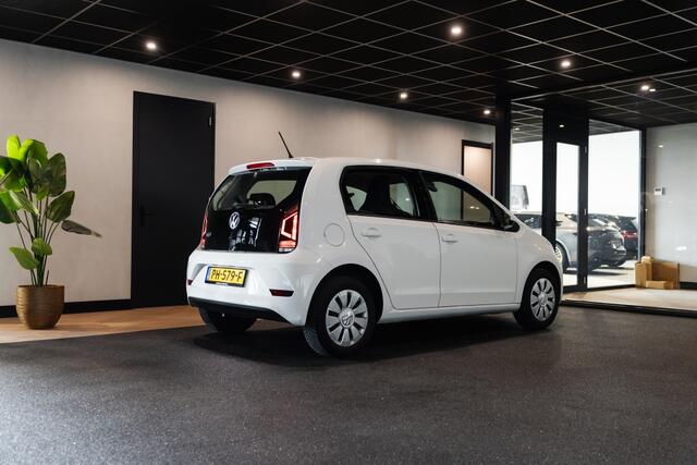 Volkswagen UP! 1.0 BMT move up! | Airco | DAB |