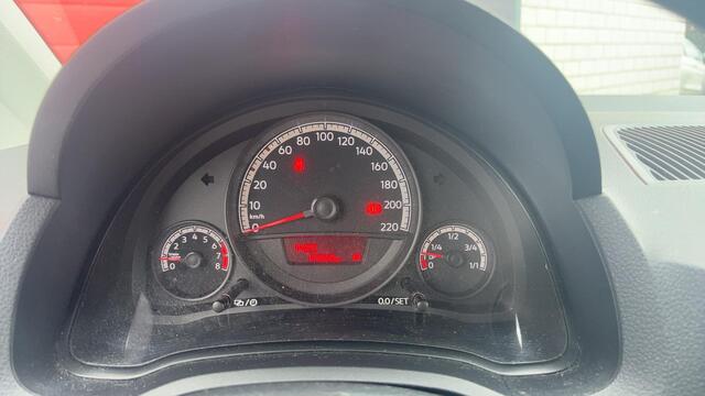 Volkswagen UP! 1.0 BMT take up! AIRCO / ELEK RAMEN / NL-AUTO