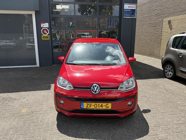 Volkswagen UP! 1.0 BMT up! beats / Airco/ Bluetooth/ Stoelverwarming/ Elektrisch ramen/ LED/ LMV