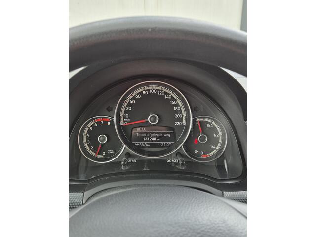 Volkswagen UP! 1.0 Mooie auto!