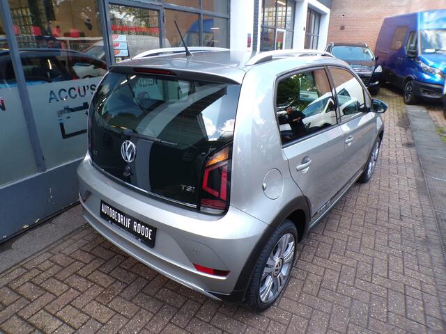 Volkswagen UP! 1.0 TSI 5-Drs cross up! TOP STAAT,DEALER ONDERHOUDEN!
