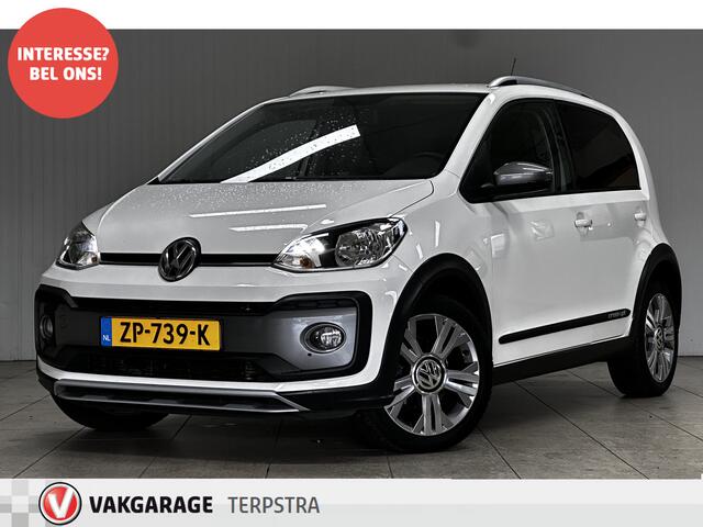 Volkswagen UP! 1.0 TSI BMT cross up! 90 PK!/ 16'' LMV/ Maps + More/ Stoelverw./ Dakrails/ Airco/ Elek. pakket/ Isofix/ Bluetooth/ Multi. LEDER. Stuur/ Mistl./ Extra getint glas/ LED Dagrijverl.