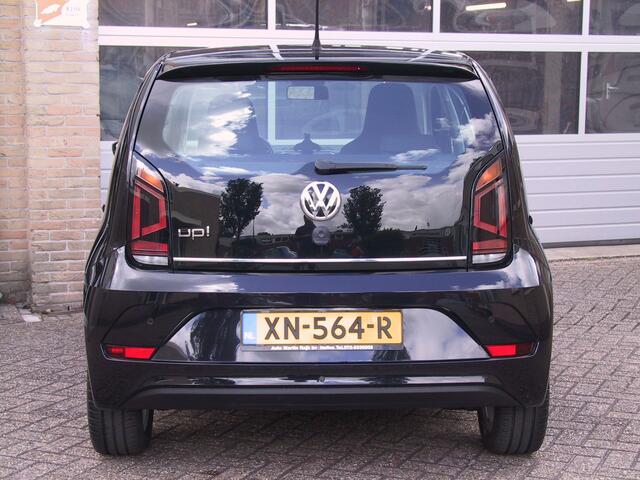 Volkswagen UP! 1.0 BMT high up! PDC! Cruise!!