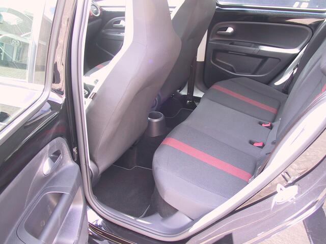 Volkswagen UP! 1.0 BMT high up! PDC! Cruise!!