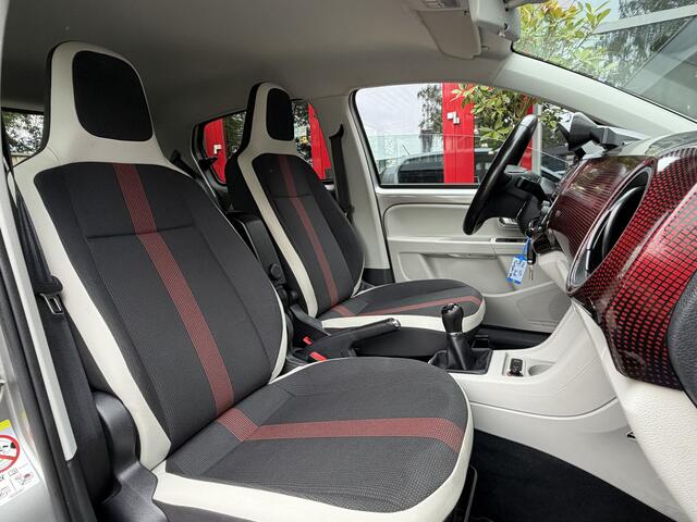 Volkswagen UP! 1.0 TSI 90PK! *!* HIGH UP *!* NAVI/ CAMERA/ 16 INCH/ CRUISE/ STOELVERWARMING *!*