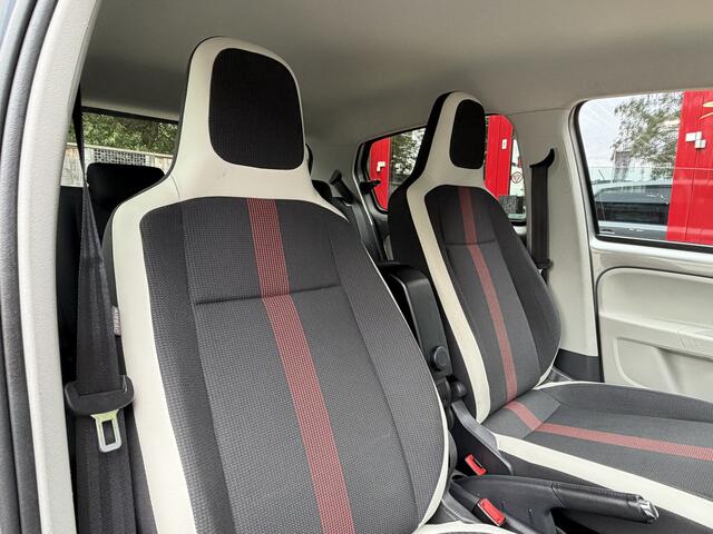 Volkswagen UP! 1.0 TSI 90PK! *!* HIGH UP *!* NAVI/ CAMERA/ 16 INCH/ CRUISE/ STOELVERWARMING *!*