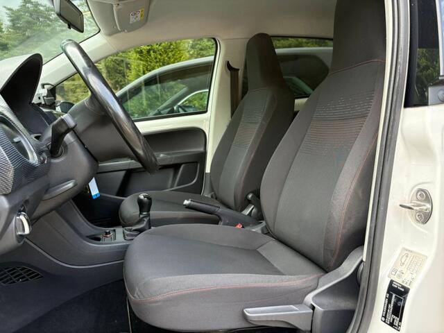 Volkswagen UP! 1.0 UP! SOUND Airco, LED, PDC, 16Inch
