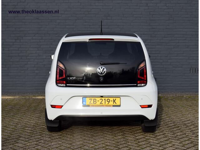Volkswagen UP! 1.0 BMT high up! Executive Automaat Climate Cruise Camera Stoelverwarming