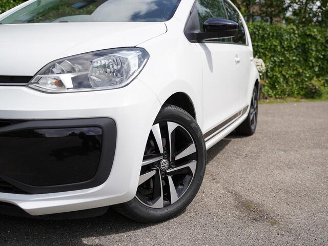Volkswagen UP! 1.0 BMT high up! | CruiseControl | Parkeersensor | Stuurbediening