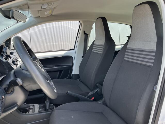 Volkswagen UP! 1.0 BMT / 5-DRS/ AIRCO/ BLUETOOTH/ DAB/ ZEER ZUINIG/ START-STOP