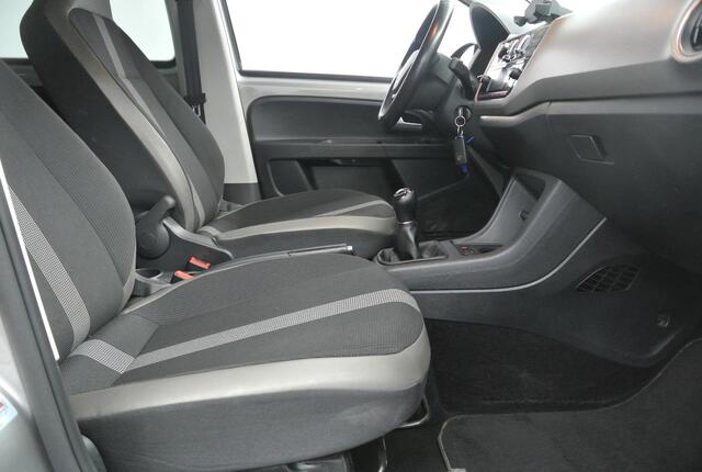 Volkswagen UP! 1.0 BMT high up! | Winterpakket | Dakpakket | 15" Velgen |