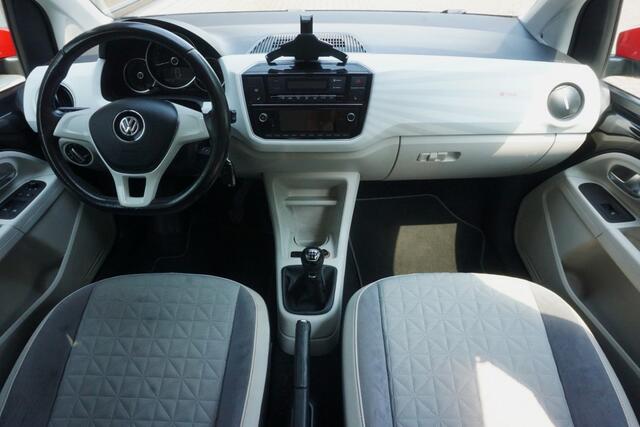 Volkswagen UP! 1.0 BMT Beats Up!
