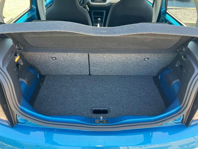 Volkswagen UP! 1.0 high up! cruise, pdc, stoelverw, airco