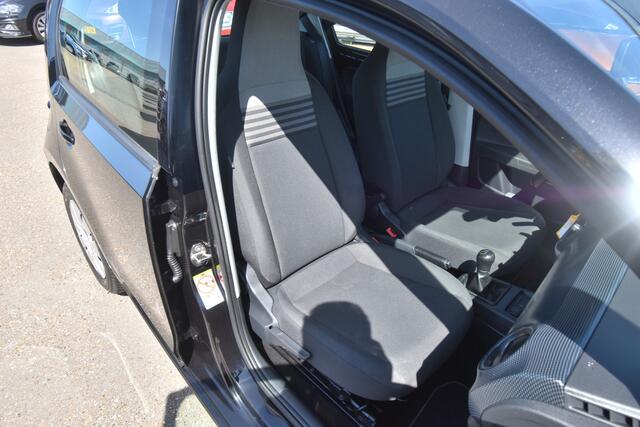 Volkswagen UP! 1.0 BMT move up! , CLIMATRONIC , CR CONTROL , A UITRIJ CAM , PDC A ,