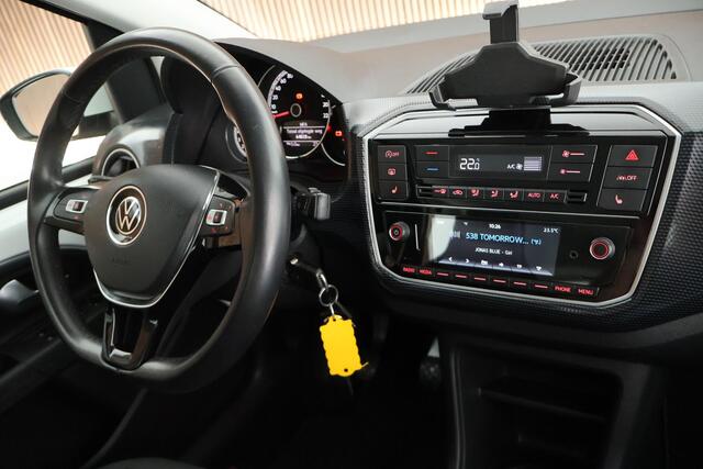 Volkswagen UP! 1.0 66pk Trekhaak Camera Stoelverwarming Cruise Control