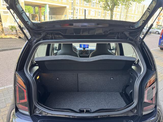 Volkswagen UP! 1.0 BMT move up! NAP | Airco | Apple Carplay | Cruise Control | 5 Deurs | Dealeronderhouden |