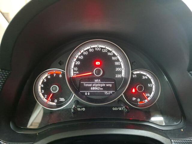 Volkswagen UP! 1.0 60PK BMT move up! / Airco / Camera / Parkeersensor achter / Telefoonvoorbereiding