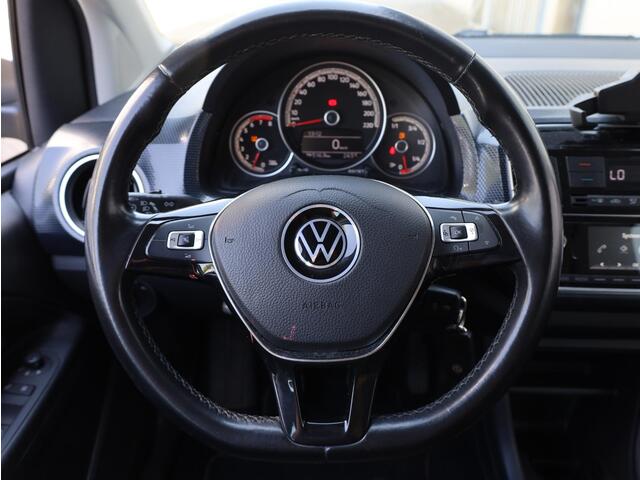 Volkswagen UP! 1.0 Move up! Achteruitrijcamera | Climate Control | Stoelverwarming | Parkeersensoren | Cruise Control |