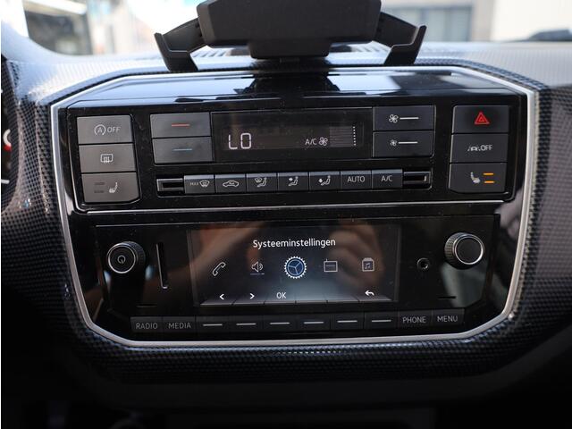 Volkswagen UP! 1.0 Move up! Achteruitrijcamera | Climate Control | Stoelverwarming | Parkeersensoren | Cruise Control |