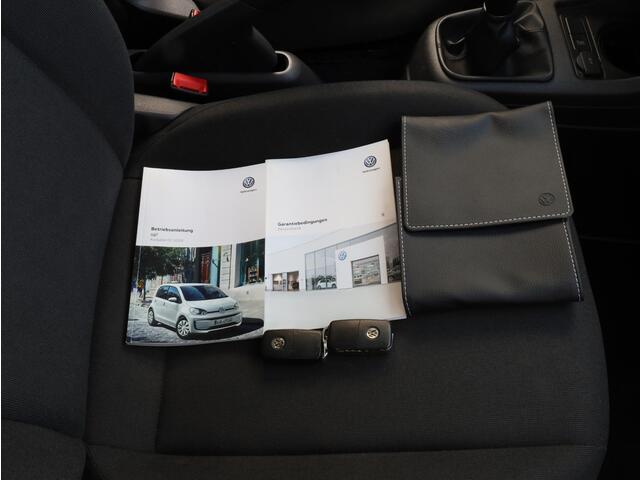 Volkswagen UP! 1.0 Move up! Achteruitrijcamera | Climate Control | Stoelverwarming | Parkeersensoren | Cruise Control |