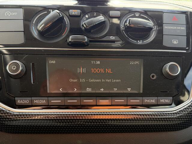 Volkswagen UP! 1.0 BMT move up! * Airco * Sportvelgen *