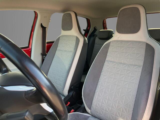 Volkswagen UP! 1.0/60PK Beats · Beats audio · Clima · Alcantara/stof · 15" lichtmetalen velgen · Multifunctioneel stuur ·