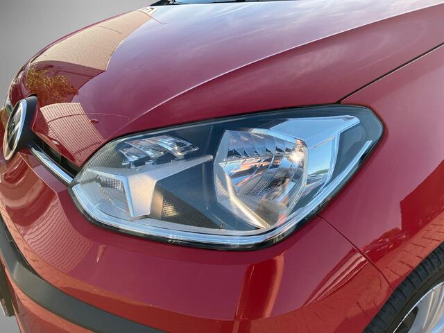 Volkswagen UP! 1.0/60PK Beats · Beats audio · Clima · Alcantara/stof · 15" lichtmetalen velgen · Multifunctioneel stuur ·