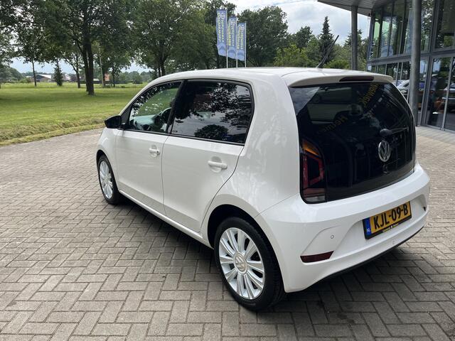 Volkswagen UP! 1.0 BMT move up! iQ Drive | AIRCO | BLUETOOTH | CRUISE CONTROL | PDC ACHTER | STOELVERWARMING