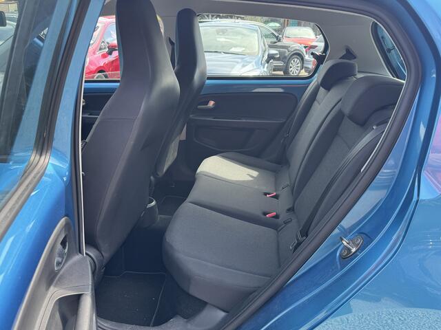 Volkswagen UP! 1.0 BMT move up! CAMERA/CRUISE/BLUETOOTH